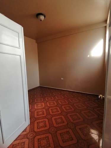 VENTA DE CASA EN SANTA ANA CALLE PRINCIPAL IDEAL PARA VIVIR Y NEGOCIO
