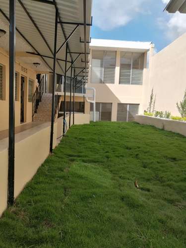 VENTA DE CASA EN SANTA ANA CALLE PRINCIPAL IDEAL PARA VIVIR Y NEGOCIO