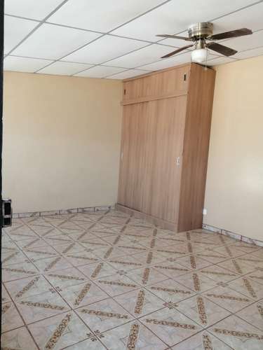 VENTA DE CASA EN SANTA ANA CALLE PRINCIPAL IDEAL PARA VIVIR Y NEGOCIO