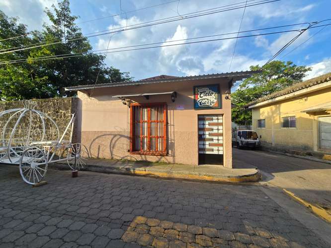  Casa en Alegria de Esquina de 2 Plantas en Venta