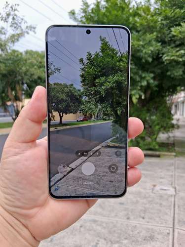 Vendo Samsung S25 FE 128GB/8GB de RAM liberado como nuevo a toda prueba $385