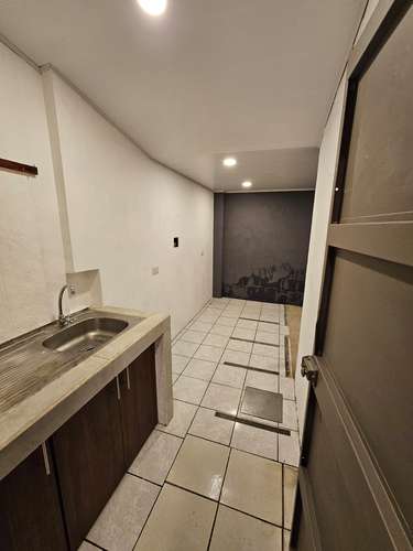 Alquiler de Casa en La Sabana Santa Tecla  - Imagen 11