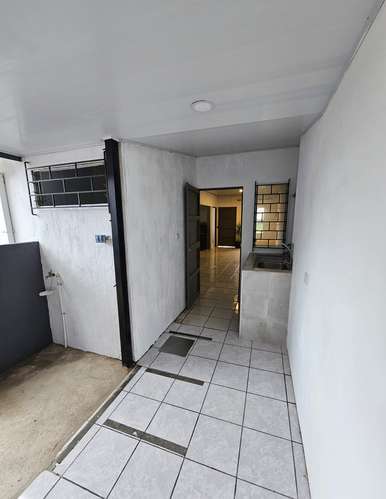 Alquiler de Casa en La Sabana Santa Tecla  - Imagen 8