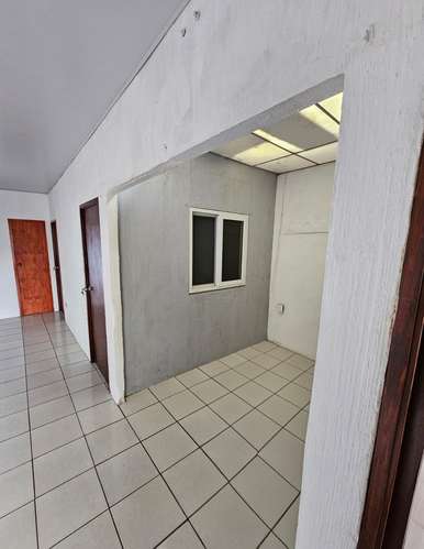 Alquiler de Casa en La Sabana Santa Tecla  - Imagen 2