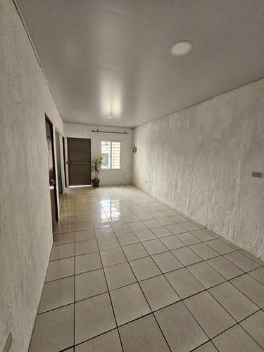 Alquiler de Casa en La Sabana Santa Tecla  - Imagen 3