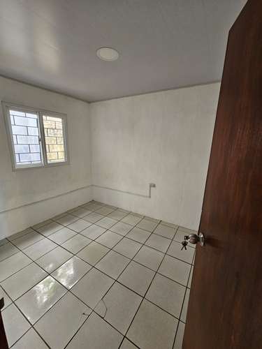 Alquiler de Casa en La Sabana Santa Tecla  - Imagen 7