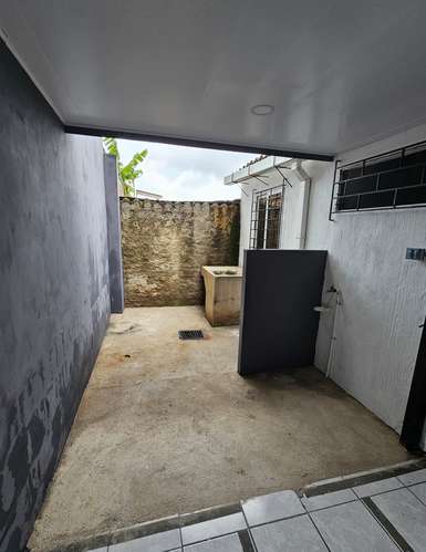 Alquiler de Casa en La Sabana Santa Tecla  - Imagen 9