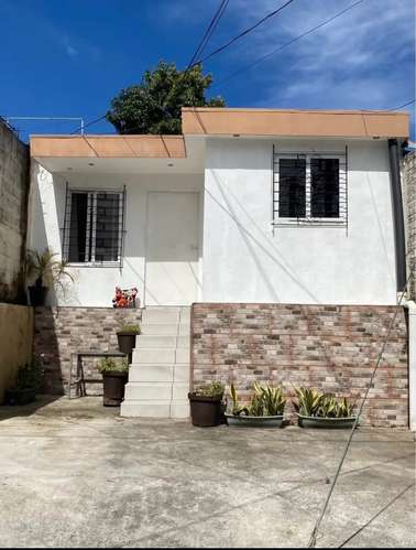 Alquiler de Casa en La Sabana Santa Tecla 
