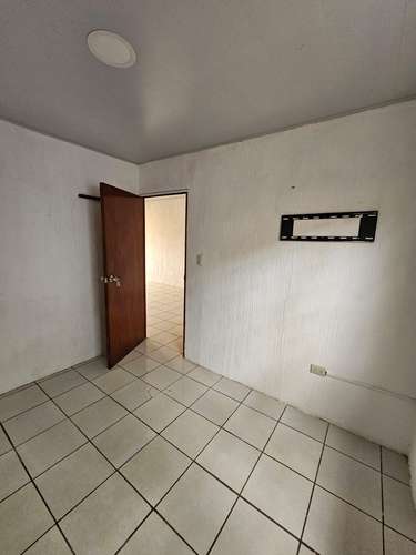 Alquiler de Casa en La Sabana Santa Tecla  - Imagen 6