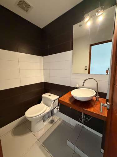 Se Alquila Apartamento Grande en Condominio La Loma, Escalón  - Imagen 13