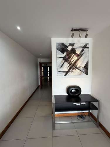 Se Alquila Apartamento Grande en Condominio La Loma, Escalón  - Imagen 3