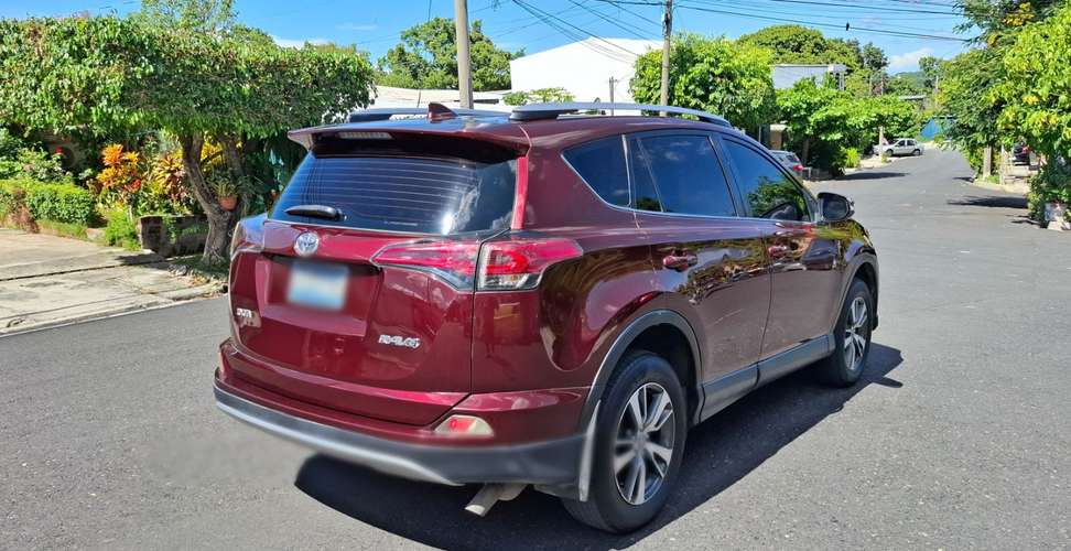 TOYOTA RAV4 STANDARD DE AGENCIA EL SALVADOR ¡NUNCA CHOCADA! 