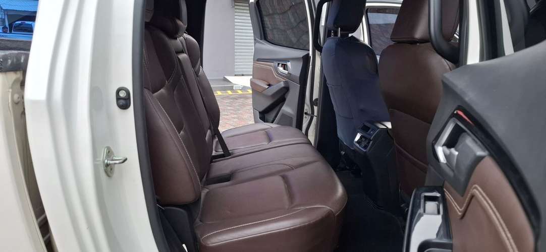 ISUZU DMAX HIGHLANDER AUTOMÁTICO 3.0 IMPECABLE - Imagen 4