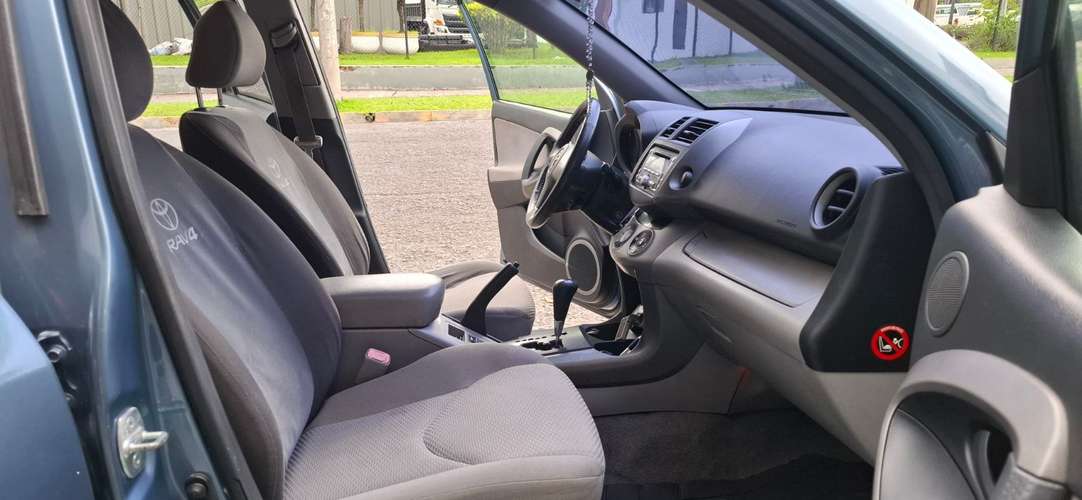 TOYOTA RAV4 4X4 DE AGENCIA TOYOTA DIDEA ¡JAMAS CHOCADA! IMPECABLE