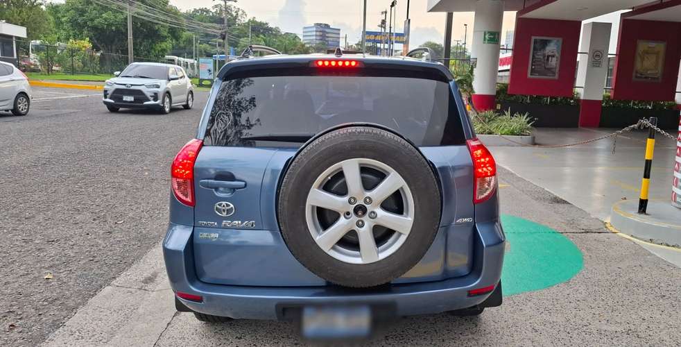TOYOTA RAV4 4X4 DE AGENCIA TOYOTA DIDEA ¡JAMAS CHOCADA! IMPECABLE