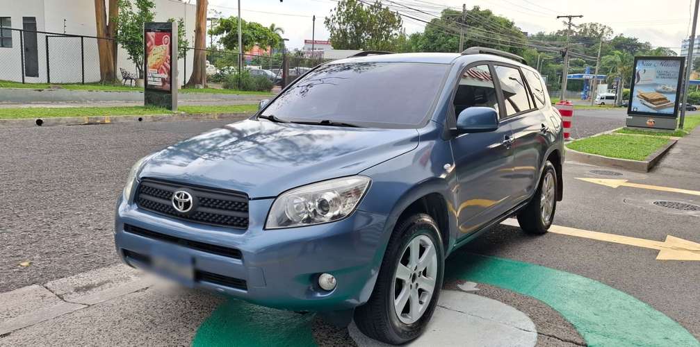 TOYOTA RAV4 4X4 DE AGENCIA TOYOTA DIDEA ¡JAMAS CHOCADA! IMPECABLE
