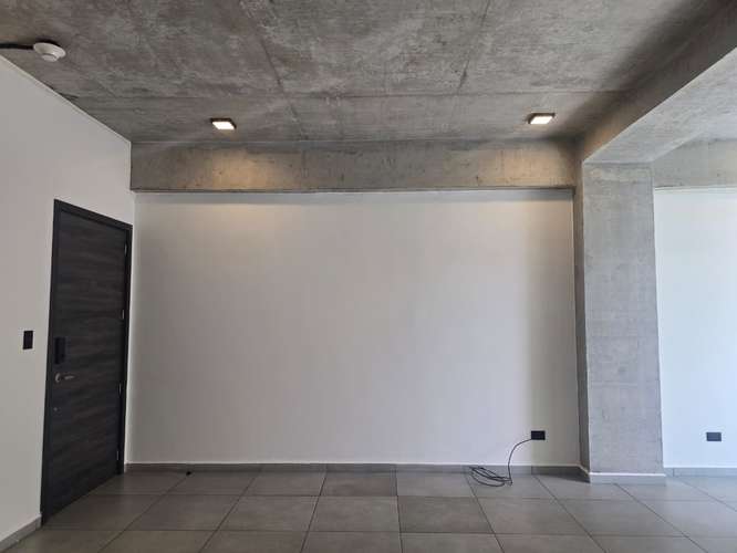 Lujoso Apartamento en Park Tower | 3 Hab, Terraza Amplia y Parqueo para 2 Carros - Imagen 11
