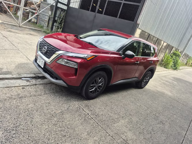 Vendo Nissan rogué 4x4 año 2023