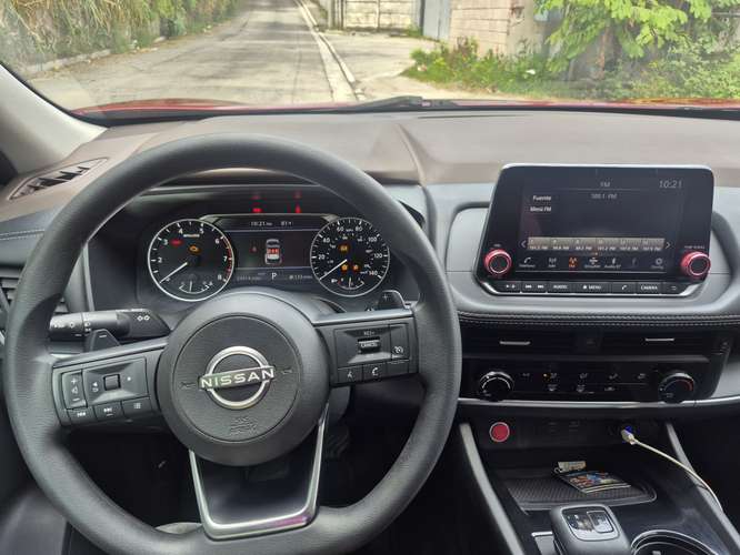 Vendo Nissan rogué 4x4 año 2023 - Imagen 8