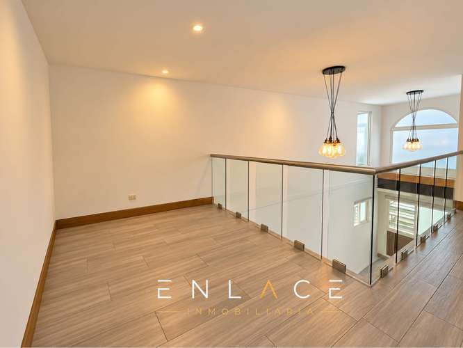 APARTAMENTO DE DOS NIVELES EN ALQUILER EN SUITES MASFERRER  - Imagen 8