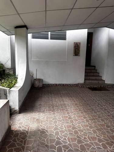 CASA de UN NIVEL en JARDINES DE MERLIOT (Zona Privada) - Imagen 3