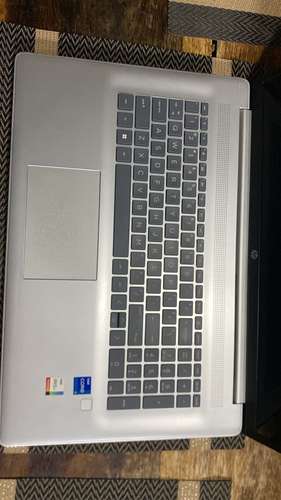 laptop HP 17t-cn300 i7 13th | 64GB RAM | 2TB SSD | Táctil |