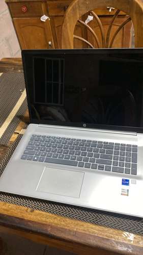 laptop HP 17t-cn300 i7 13th | 64GB RAM | 2TB SSD | Táctil |
