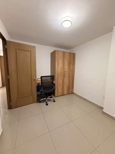  SE ALQUILA APARTAMENTO LIFE SANTA ELENA AMUEBLADO - Tiene 119 mts2  -sala  -comedor  -terraza  -cocina  -baño de visi - Imagen 4