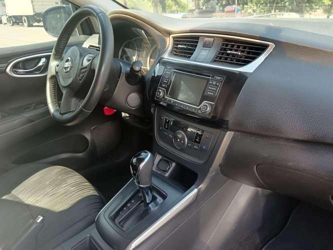Vendo Nissan Sentra 2018 - Imagen 4