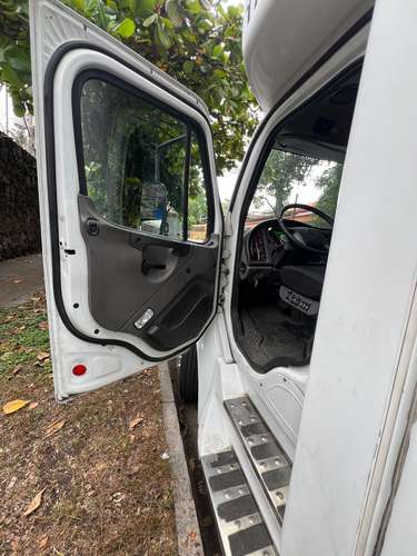 Microbus Freightliner 2018 motor cummins 