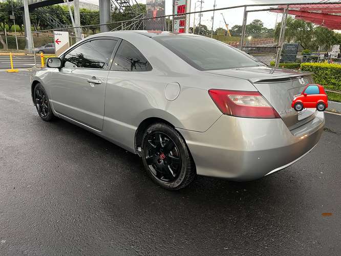Honda civic 2007 r18 automático vidrios eléctricos, a/c helando - Imagen 5