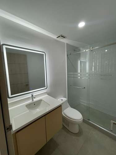  SE ALQUILA APARTAMENTO ARTEA 1, NUEVO CUSCATLÁN, CON LÍNEA BLANCA, Consta de: Sala, Comedor, Cocina abierta, Terraza 