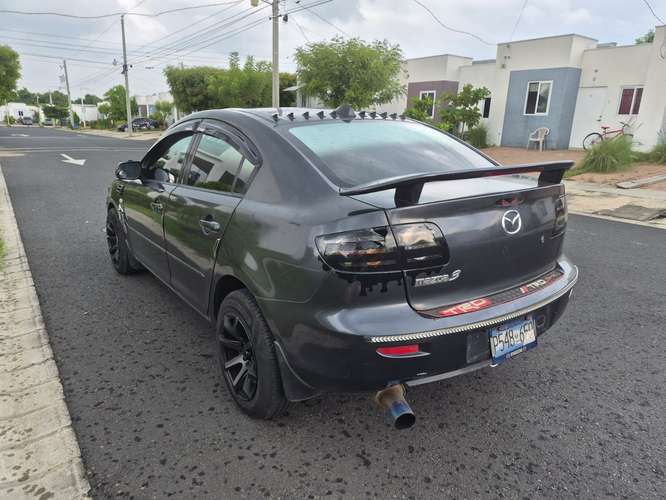 Vendo mazda 3 año 2006 de agencia estandar