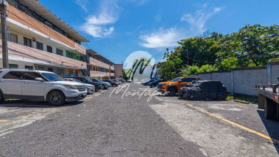¡Excelente Oportunidad de Inversión! Apartamento en 1er Nivel con Local Comercial en Urbanización Satélite - Imagen 17