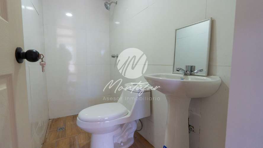 ¡Excelente Oportunidad de Inversión! Apartamento en 1er Nivel con Local Comercial en Urbanización Satélite - Imagen 10