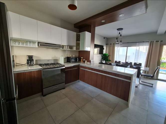 HERMOSA CASA RESIDENCIAL SAN MAURICIO EN SAN MIGUEL PEGADO AL SITIO FULL AMUEBLADA CON PISCINA RESI. PRIVADACON PARQUE