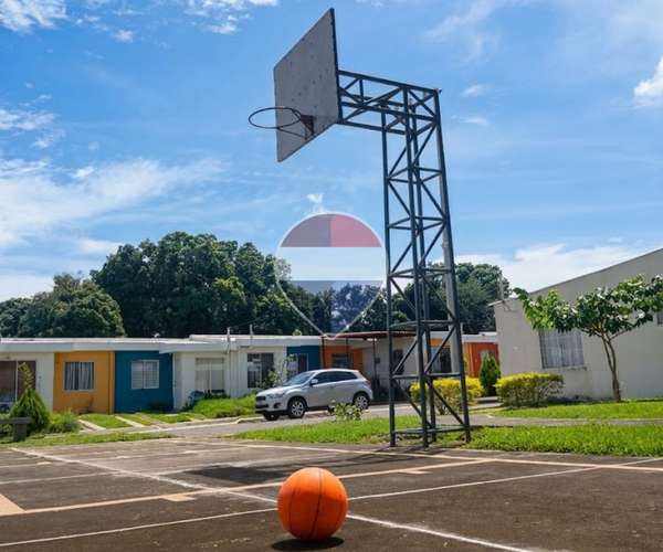 Casa en venta en Villa Santa Rosa, Quezaltepeque