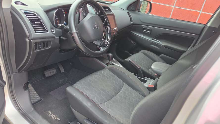Mitsubishi Outlander sport 2022 - Imagen 3
