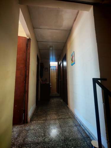 Venta de casa en Residencial Loma Linda, cerca del Estadio Cuscatlán - Imagen 9