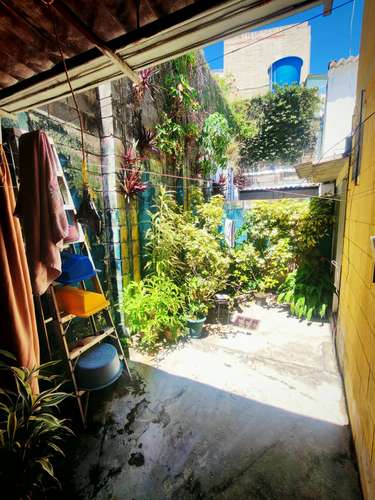 Venta de casa en Residencial Loma Linda, cerca del Estadio Cuscatlán - Imagen 3