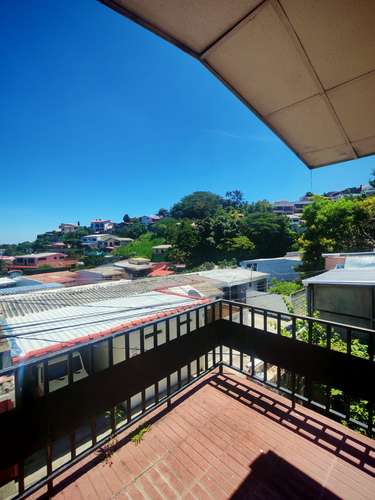 Venta de casa en Residencial Loma Linda, cerca del Estadio Cuscatlán - Imagen 8