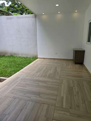 ¡CASA A ESTRENAR EN VENTA EN LOURDES COLÓN! DE UN NIVEL CON FINOS ACABADOS - Imagen 11