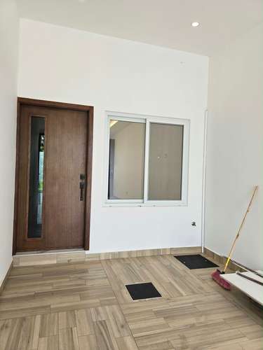 ¡CASA A ESTRENAR EN VENTA EN LOURDES COLÓN! DE UN NIVEL CON FINOS ACABADOS - Imagen 15