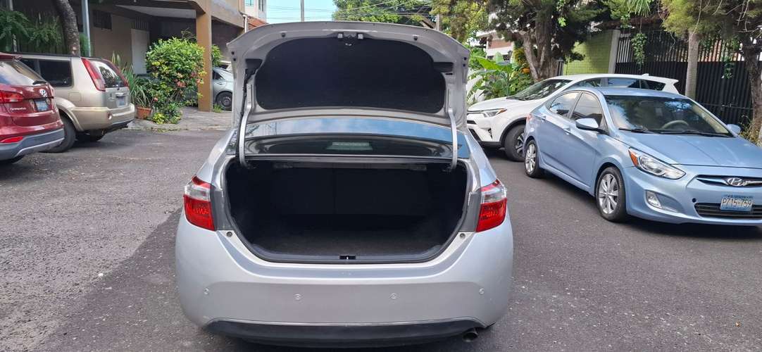 TOYOTA COROLLA DE AGENCIA EXCEL AUTOMOTRIZ SE VE Y SE SIENTE ¡COMO NUEVO! STANDARD - Imagen 5