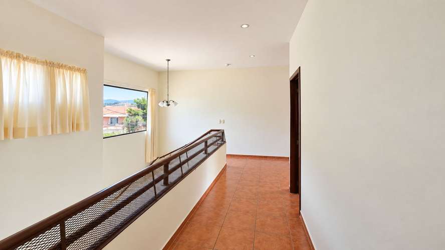 Cumbres de Cuscatlán, casa en alquiler, res. privado. - Imagen 9