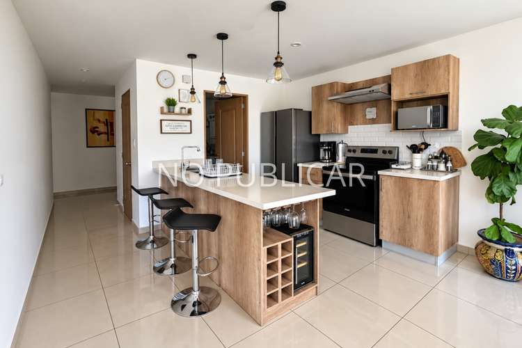 Lujoso apartamento amueblado de 3 habitaciones con balcón y amenidades en Nuevo Cuscatlán - Imagen 5