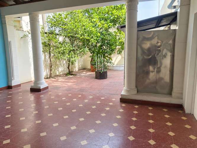 CASA EN VENTA IDEAL PARA NEGOCIO O VIVIENDA - Imagen 2