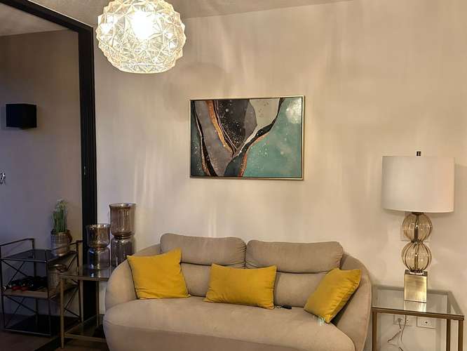 Apartamento moderno de 3 dormitorios en San Salvador, amueblado y con piscina
