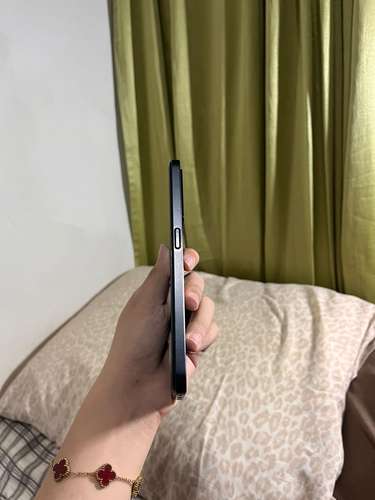 Celular OPPO A77