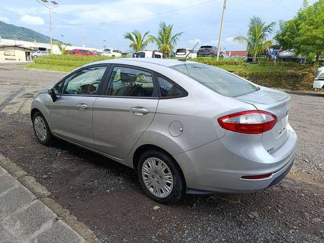 Ford fiesta standar 2019 - Imagen 4